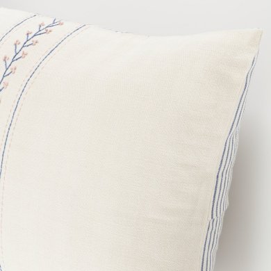 IKEA Декоративна наволочка AKERNEJLIKA 40x58 см Кремовий (ИКЕА Акернейлика) 60570177 фото - 9