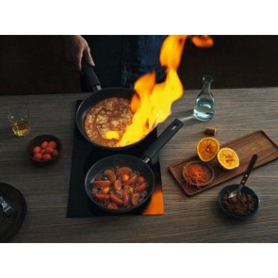 Сотейник з кришкою Fiskars Hard Face | Чорний/24 см 1052230 фото - 4