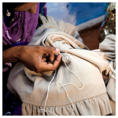 IKEA Декоративна наволочка AKERNEJLIKA 50х50 см Бежевий (ИКЕА Акернейлика) 50577202 фото - 9