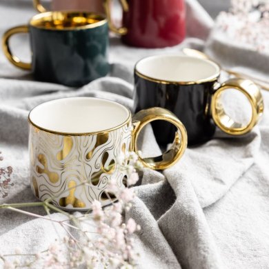 Чашка з блюдцем та ложкою Homla NILA 150 мл | Чорний / Золотий - 9 Чашка з блюдцем та ложкою Homla NILA 150 мл | Чорний / Золотий 200847 фото - 9