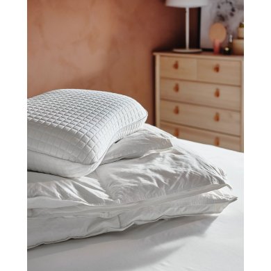 IKEA Ергономічна подушка KLUBBSPORRE 44х56 см Білий (ИКЕА КЛУББСПОРРЕ) 00446096 фото - 20