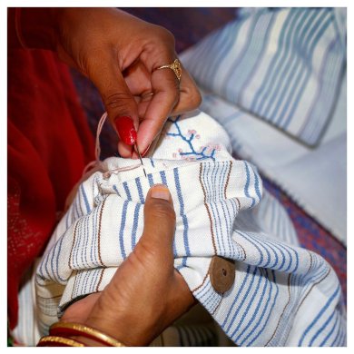 IKEA Декоративна наволочка AKERNEJLIKA 40x58 см Кремовий (ИКЕА Акернейлика) 60570177 фото - 8